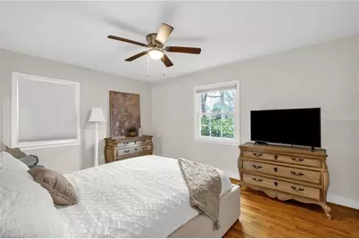 4004 Dogwood Drive, Greensboro, NC 27410 - Photo 16