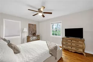 4004 Dogwood Dr, Greensboro, NC 27410 - Photo 16