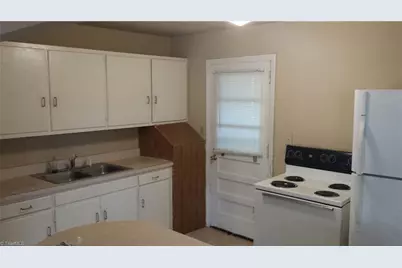 2913 Dexter Avenue, Greensboro, NC 27407 - Photo 2