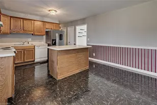 387 Oakgrove Rd, Asheboro, NC 27205 - Photo 8