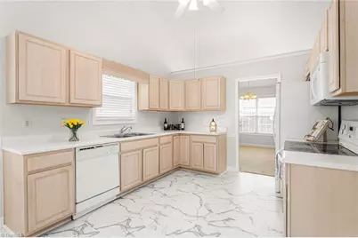 605 Huntingdon Street, Elon, NC 27244 - Photo 4