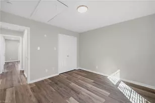 4618 Lawndale Dr, Greensboro, NC 27455 - Photo 20