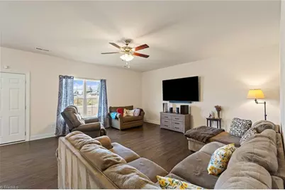 1378 Land Grove Drive, Kernersville, NC 27284 - Photo 12