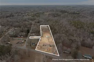 1311 Virginia St, Eden, NC 27288 - Photo 2