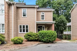 4532 Fernhaven Cir, Winston-Salem, NC 27104 - Photo 2