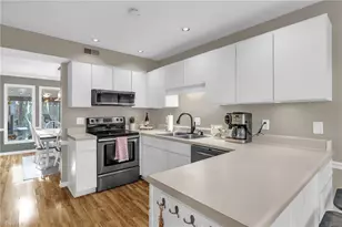 206 N Lindell Rd, Greensboro, NC 27403 - Photo 6