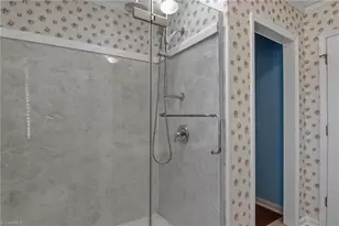 213 Ridgehaven Dr, Winston-Salem, NC 27104 - Photo 18