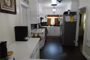 345 E Starmount Ave, Liberty, NC 27298 - Photo 4