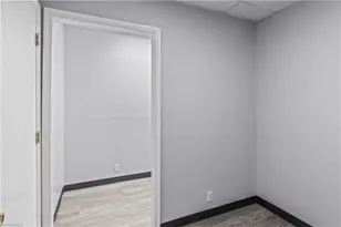 2910 Reynolda Rd, Winston-Salem, NC 27106 - Photo 16