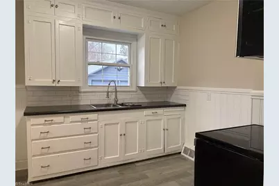 4037 Hilda Street, Winston-Salem, NC 27101 - Photo 8