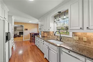 104 Ben Nevis Dr, Kernersville, NC 27284 - Photo 4