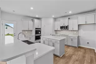 3000 Bayou St, Graham, NC 27253 - Photo 14