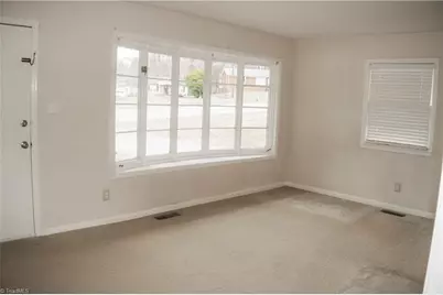 1407 W Meadowview Road, Greensboro, NC 27403 - Photo 12