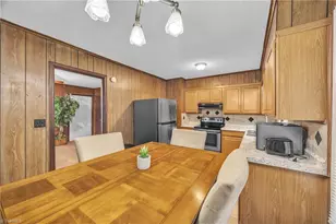 226 Carlton Rd, Boomer, NC 28606 - Photo 14