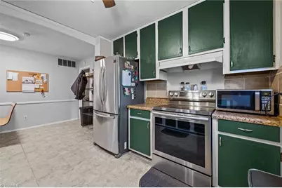 2411 Seattle Drive, Greensboro, NC 27406 - Photo 10