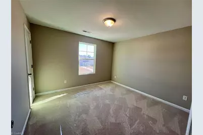 109 Lemon Lane, Greensboro, NC 27405 - Photo 10