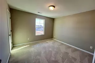 109 Lemon Ln, Greensboro, NC 27405 - Photo 10