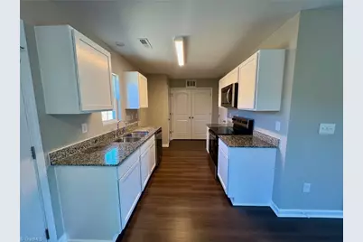 109 Lemon Lane, Greensboro, NC 27405 - Photo 4