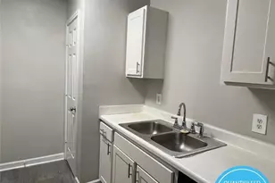 1041 W Barton St, Greensboro, NC 27407 - Photo 2