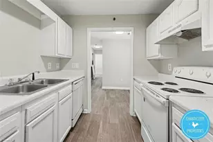 1041 W Barton St, Greensboro, NC 27407 - Photo 6