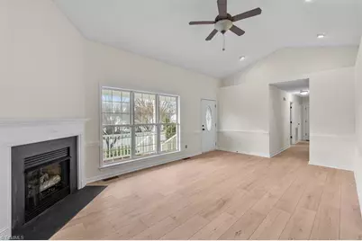 23 Thomasville High Drive, Thomasville, NC 27360 - Photo 8