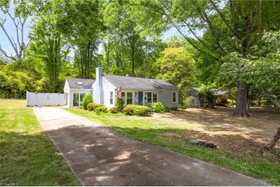 2109 Cleburne Street, Greensboro, NC 27408 - Photo 2