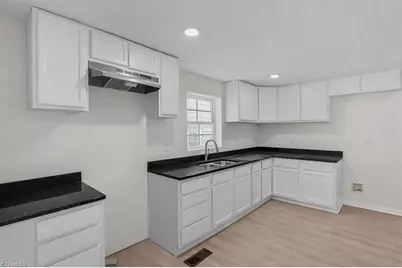 434 W 24th Street, Winston-Salem, NC 27105 - Photo 8