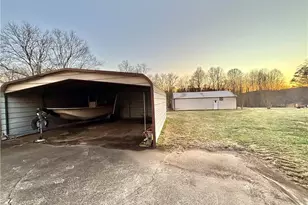 637 Pine Ridge Rd, Mount Airy, NC 27030 - Photo 30