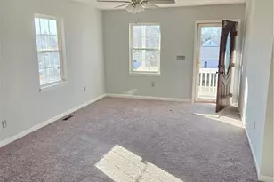 905 Hunt St, Burlington, NC 27217 - Photo 10