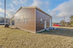 205 Volunteer Rd, Hillsville, VA 24343 - Photo 40