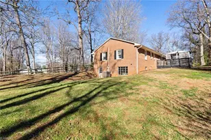 5501 Club Knoll Rd, Winston-Salem, NC 27105 - Photo 46