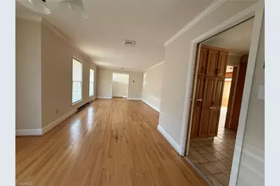 1022 E Sheraton Park Road, Pleasant Garden, NC 27313 - Photo 10