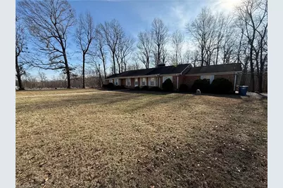 1022 E Sheraton Park Road, Pleasant Garden, NC 27313 - Photo 6