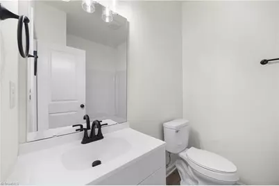 537 Flint Avenue, High Point, NC 27260 - Photo 6