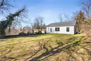 537 Flint Ave, High Point, NC 27260 - Photo 8