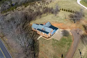 4254 Sparta Rd, North Wilkesboro, NC 28659 - Photo 40