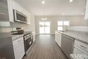 1009 Fairfield Dr, Yadkinville, NC 27055 - Photo 10