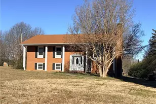 4625 Yuma Ct, Winston-Salem, NC 27107 - Photo 1