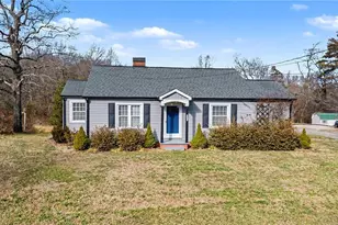 4713 Kernersville Rd, Kernersville, NC 27284 - Photo 2