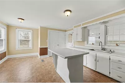 4713 Kernersville Road, Kernersville, NC 27284 - Photo 10