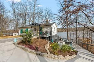 570 Hillview Dr, Lexington, NC 27292 - Photo 1