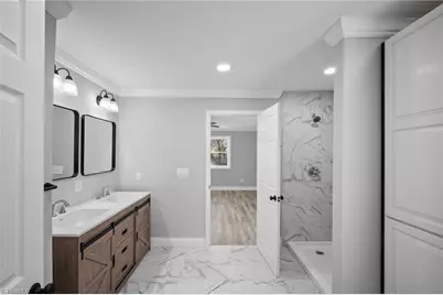 104 Hillside Drive, Lexington, NC 27295 - Photo 2