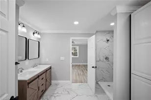 104 Hillside Dr, Lexington, NC 27295 - Photo 2