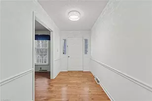 6905 Crandall Ct, Clemmons, NC 27012 - Photo 2