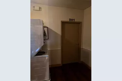 105 W Main Street, Elkin, NC 28621 - Photo 10