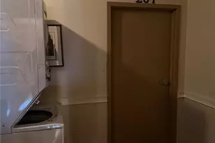 105 W Main St, Elkin, NC 28621 - Photo 10