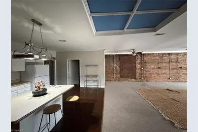 105 W Main Street, Elkin, NC 28621 - Photo 8