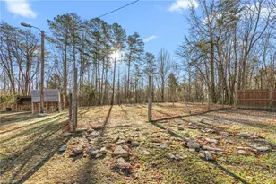 2023 Miles Chapel Rd, Mebane, NC 27302 - Photo 18