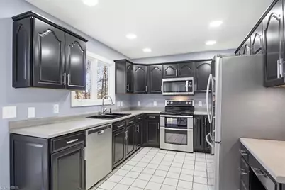 156 Cedar Bluff Court, Thomasville, NC 27360 - Photo 10