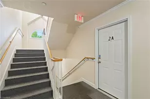 4290 Cedarcroft Ct, Greensboro, NC 27409 - Photo 18